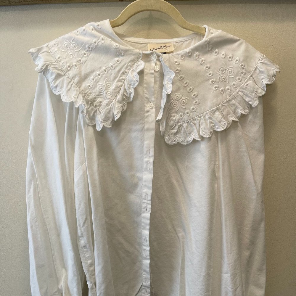 Universal Thread Women Balloon Long Sleeve Embroidered Button-Down Shirt